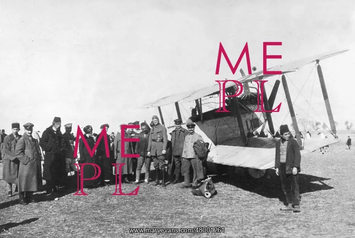 : German pilot Hasse with other officers, Mesopotamia : German pilot Hasse with other officers, Mesopotamia