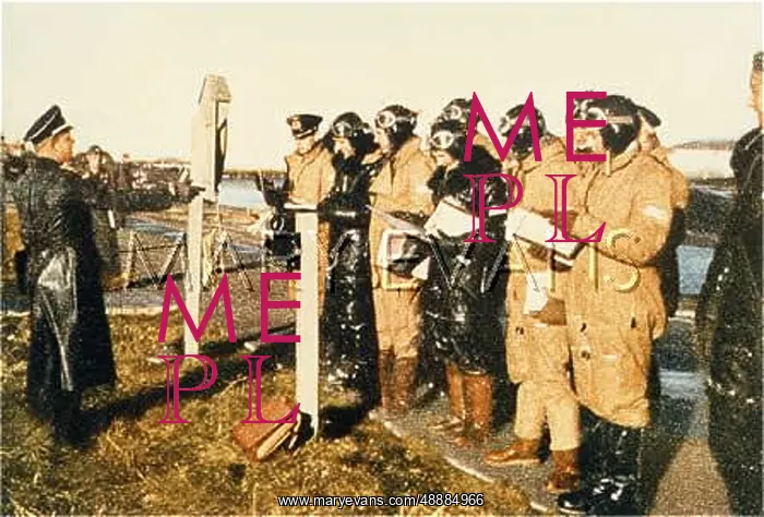 : GERMAN PILOTS BRIEFED : GERMAN PILOTS BRIEFED