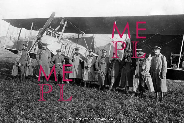 : German pilots in the Champagne, 1915 : German pilots in the Champagne, 1915