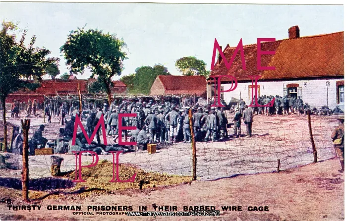  : German prisoners in barbed wire cage, WW1