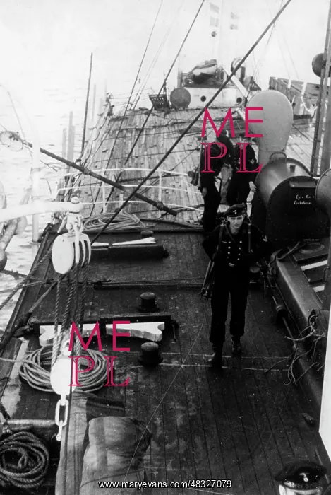 : German prize command on board a merchant ship, 1939 : German prize command on board a merchant ship, 1939