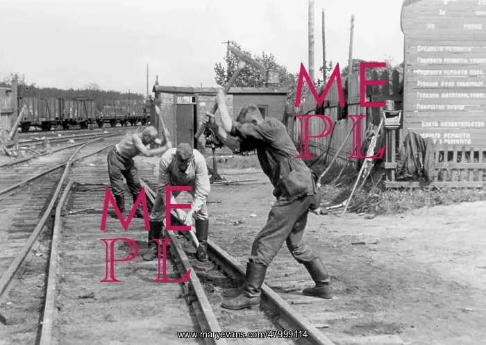 : German railway engineers in Ukraine WW2 : German railway engineers in Ukraine WW2