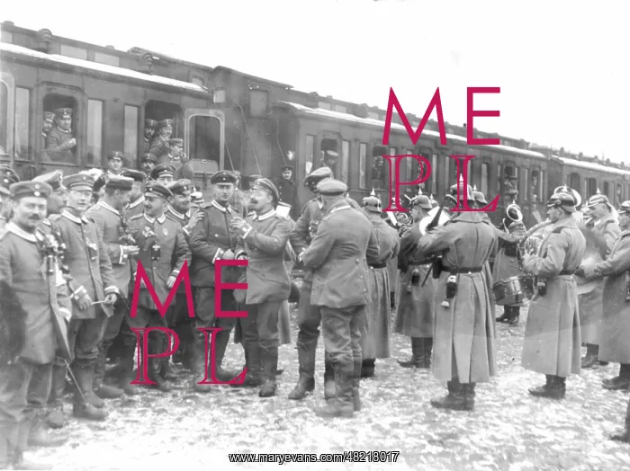 : German reservists at a station in Berlin, 1918 : German reservists at a station in Berlin, 1918