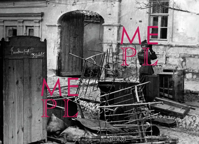: German roadblock in Kerch, 1944 : German roadblock in Kerch, 1944