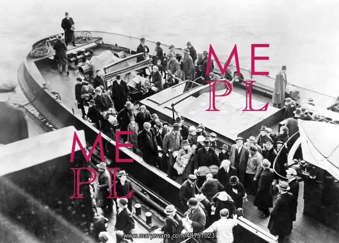 : German Russian refugees before they emigrate to Brazil : German Russian refugees before they emigrate to Brazil