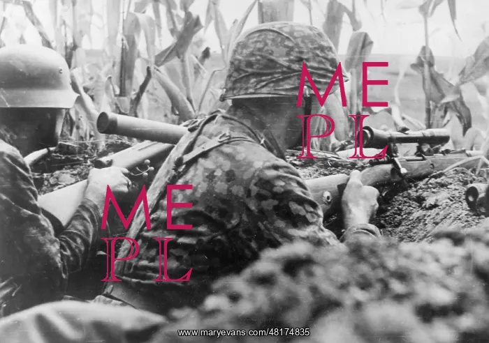 : German sniper, 1941 : German sniper, 1941