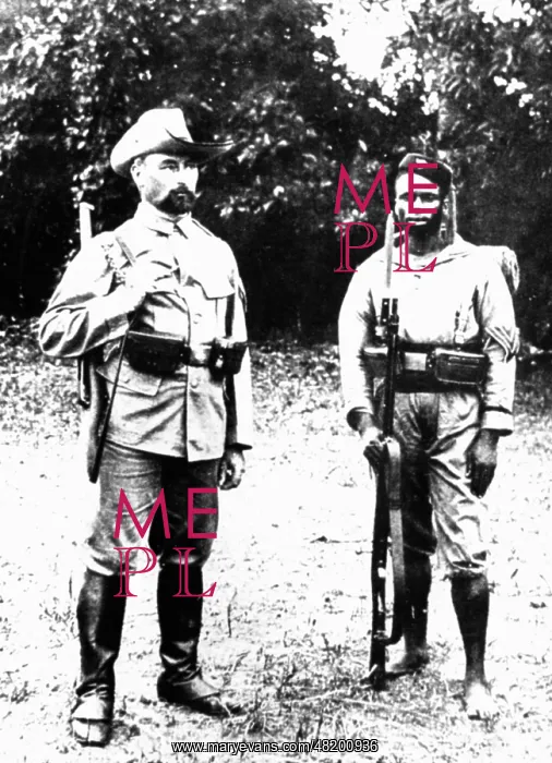 : A German soldier and an Askari in Cameroon, around 1900 : A German soldier and an Askari in Cameroon, around 1900