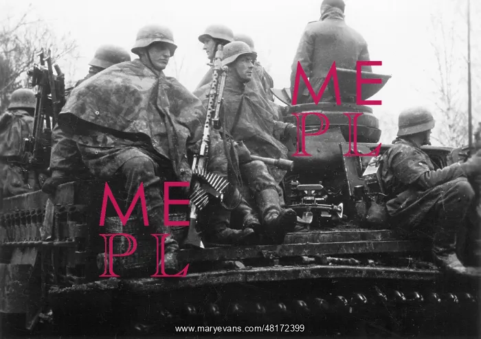 : German Soldier at the Eastern Front, 1941 : German Soldier at the Eastern Front, 1941