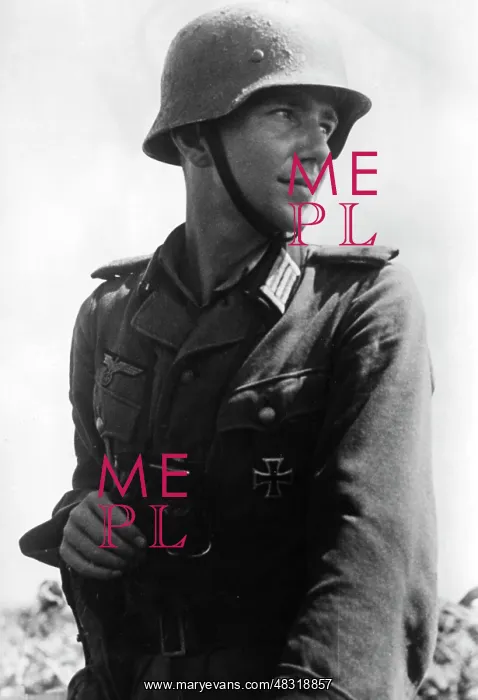 : German soldier - Eastern Front, 1941 : German soldier - Eastern Front, 1941