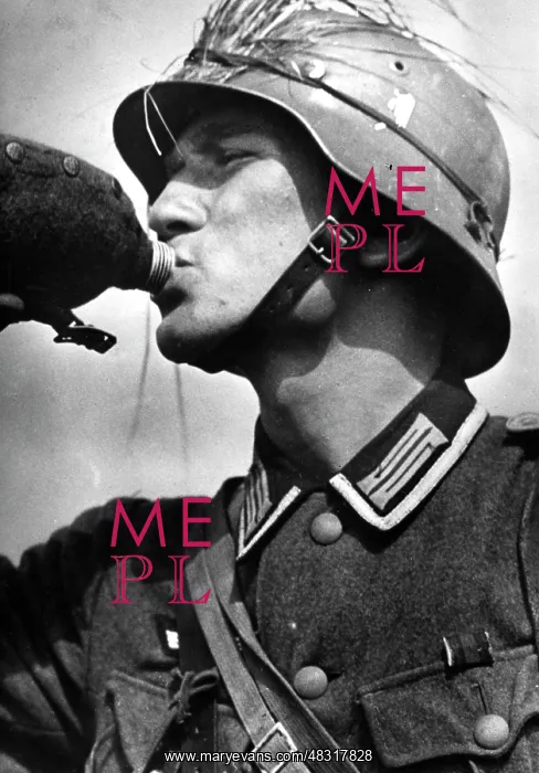 : German soldier - Eastern Front, 1942 : German soldier - Eastern Front, 1942