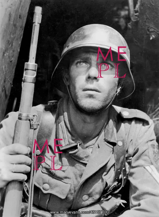 : German soldier on the Eastern front, 1943 : German soldier on the Eastern front, 1943