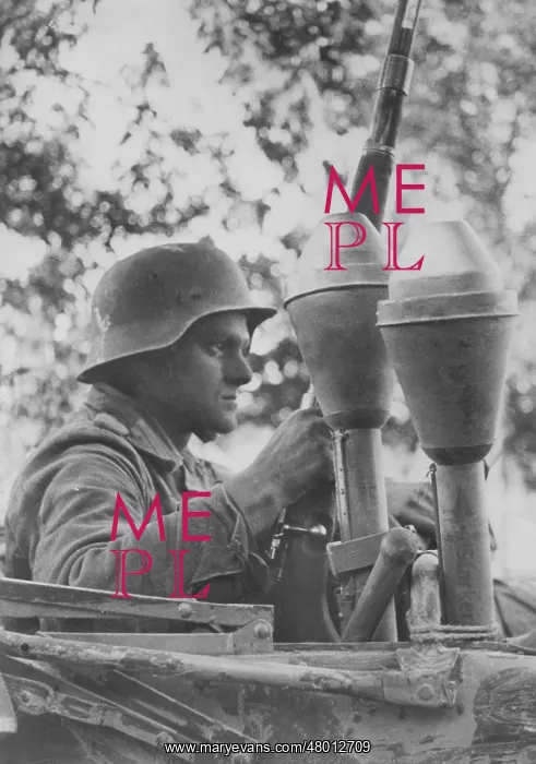 : German soldier on the Eastern Front, 1944 : German soldier on the Eastern Front, 1944