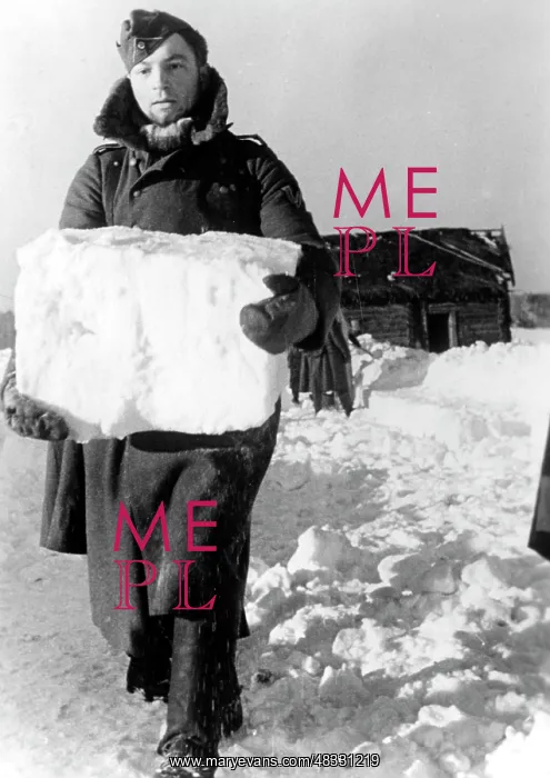 : German soldier on the Eastern Front in winter, 1942 : German soldier on the Eastern Front in winter, 1942