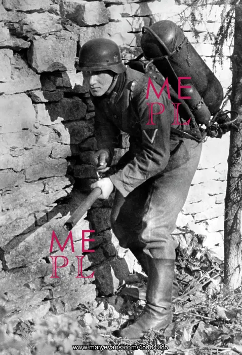 : German soldier with a flamethrower on the Eastern Front : German soldier with a flamethrower on the Eastern Front