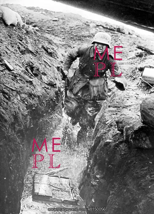 : German soldier as a messenger on the Eastern front : German soldier as a messenger on the Eastern front