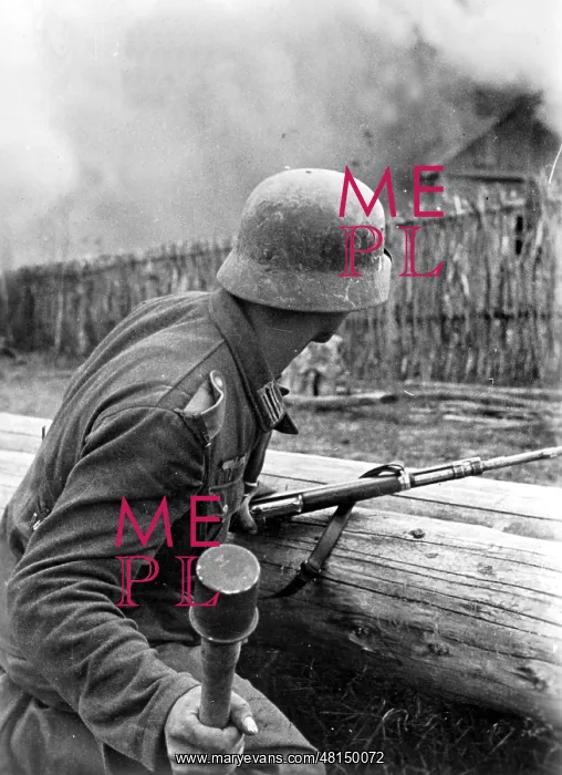 : German soldier ready to attack on the Eastern front, 1941 : German soldier ready to attack on the Eastern front, 1941