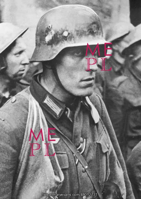 : German soldier on the Western Front, 1944 : German soldier on the Western Front, 1944