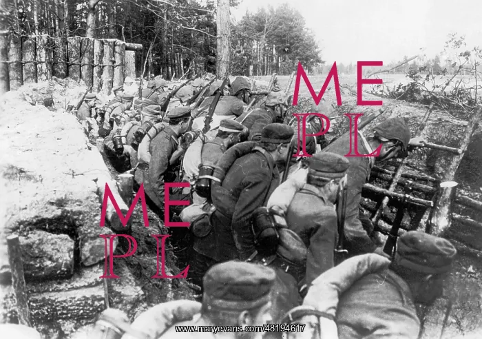 : German soldiers before attacking, 1914 : German soldiers before attacking, 1914
