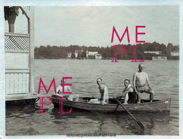: Four German soldiers on a boating trip, WW1 : Four German soldiers on a boating trip, WW1