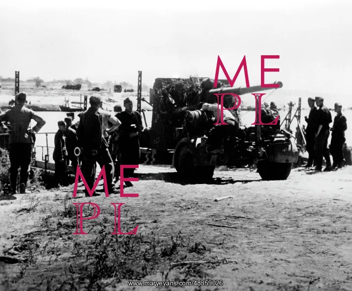 : German soldiers on the Don, 1942 : German soldiers on the Don, 1942