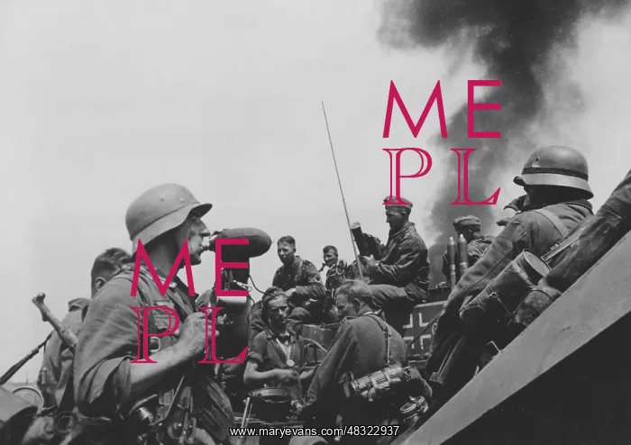 : German soldiers on the Donets River, 1942 : German soldiers on the Donets River, 1942