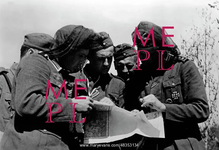 : German soldiers on the Eastern Front, 1942 : German soldiers on the Eastern Front, 1942