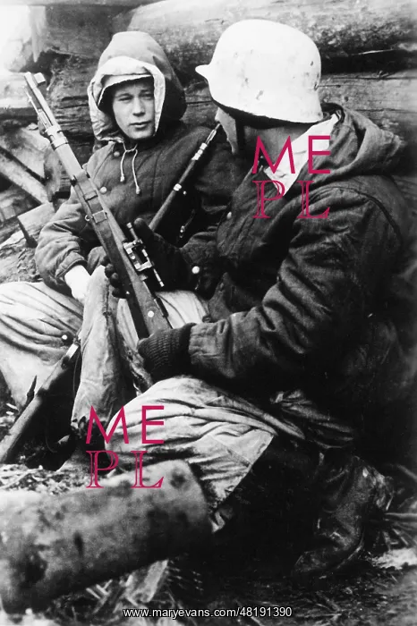: German soldiers on the Eastern front, 1943 : German soldiers on the Eastern front, 1943