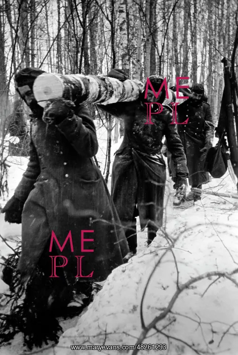 : German soldiers on the Eastern Front in winter, 1942 : German soldiers on the Eastern Front in winter, 1942