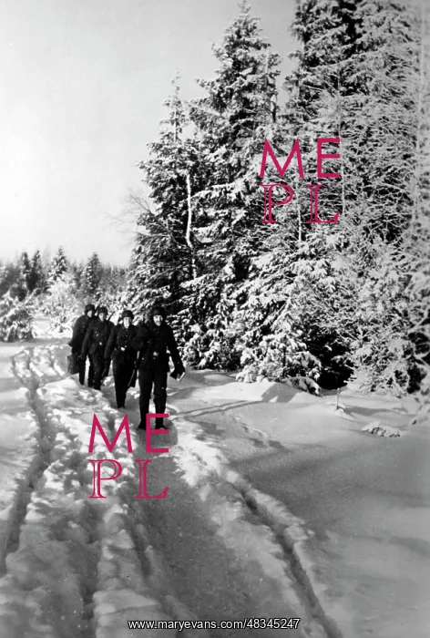 : German soldiers on the Eastern Front in winter, 1942 : German soldiers on the Eastern Front in winter, 1942
