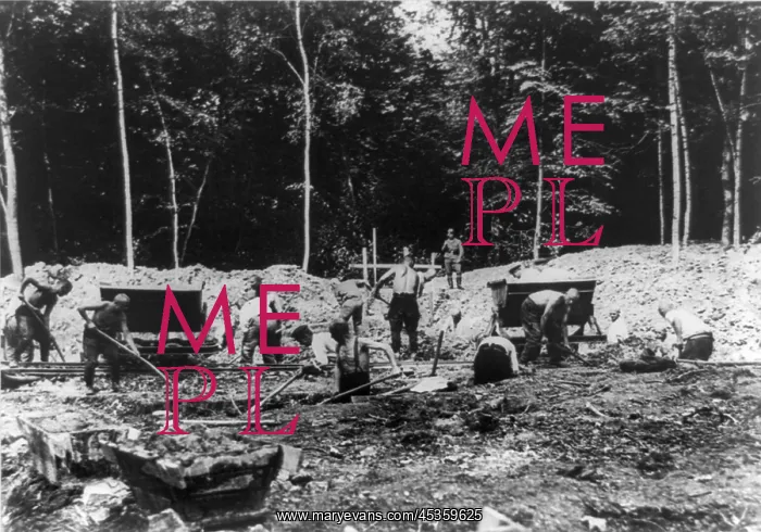 : German soldiers guards concentration camp prisoners : German soldiers guards concentration camp prisoners