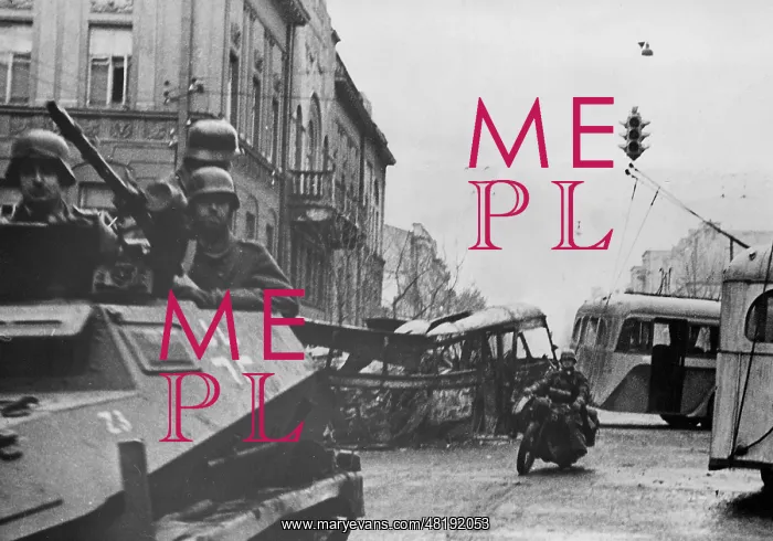 : German soldiers in Kharkov, 1941 : German soldiers in Kharkov, 1941