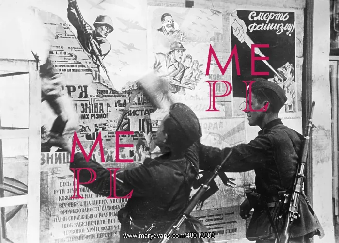 : German soldiers in Kiev, 1941 : German soldiers in Kiev, 1941