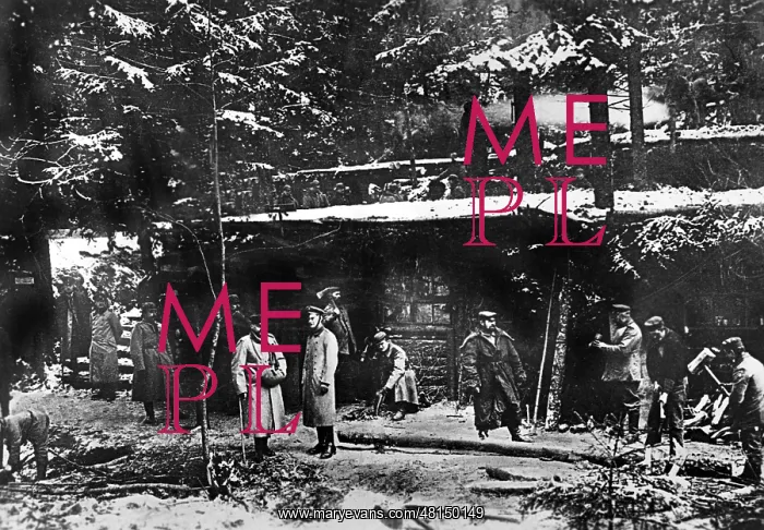 : German soldiers making accommodations, 1915 : German soldiers making accommodations, 1915