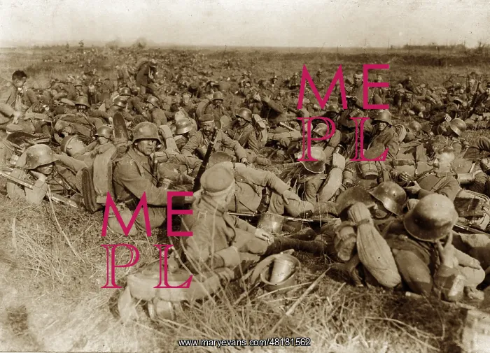: German soldiers during the Michael offensive on the Western : German soldiers during the Michael offensive on the Western