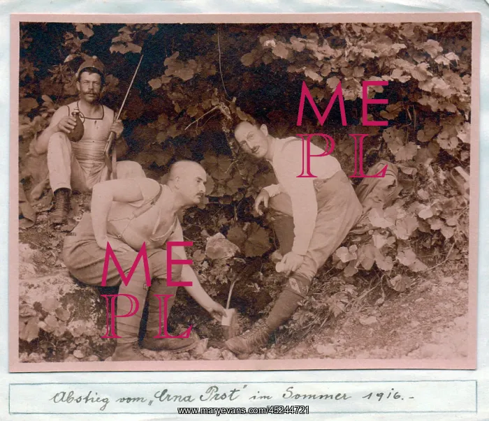 : German soldiers relaxing, WW1 : German soldiers relaxing, WW1