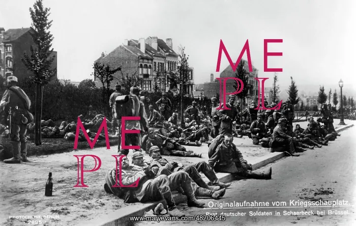 : German soldiers resting, 1914 : German soldiers resting, 1914