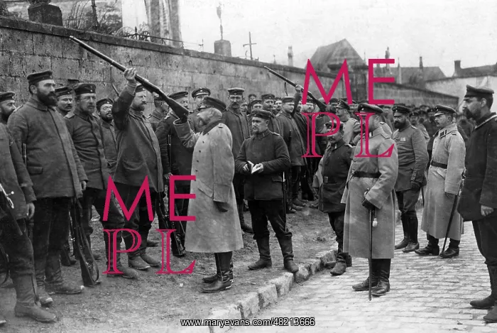 : German soldiers at the Western Front, 1915 : German soldiers at the Western Front, 1915