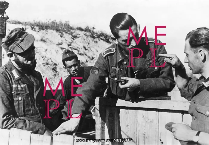: German and Spanish soldiers at the eastern Front, 1942 : German and Spanish soldiers at the eastern Front, 1942