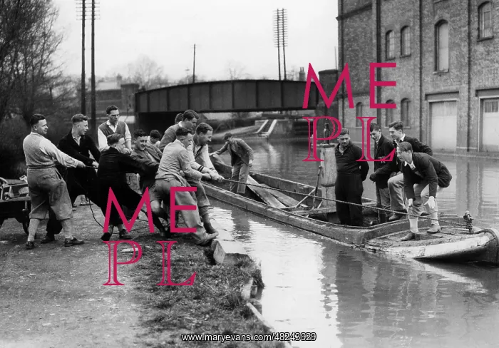 : German students in England, 1936 : German students in England, 1936