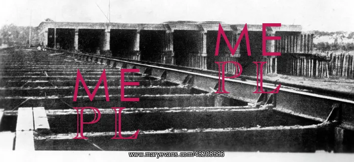 : German submarine base in Bruges, 1917 : German submarine base in Bruges, 1917