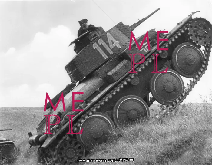 : German Tank 38 (t), 1940 : German Tank 38 (t), 1940