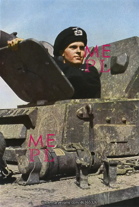  : GERMAN TANK COMMANDER