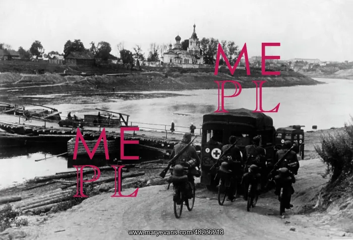  : German temporary bridge at Orsha, 1941