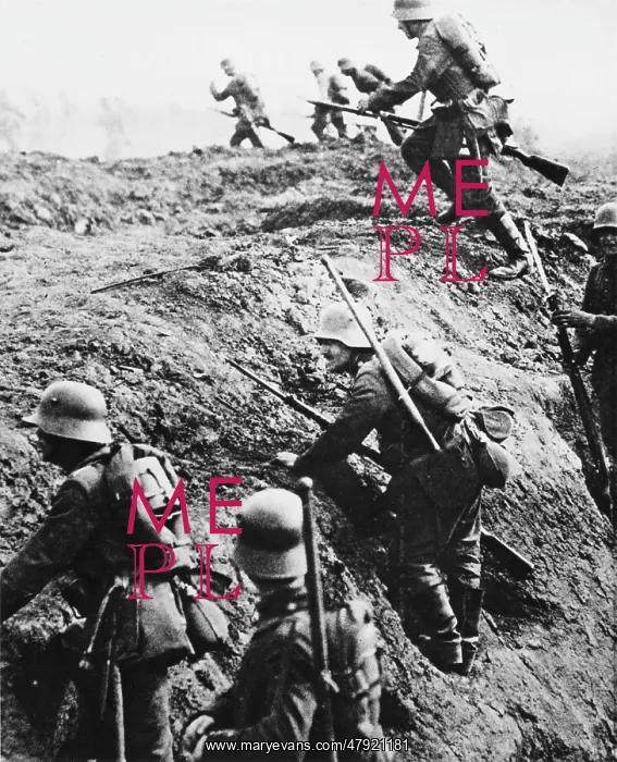  : German trench attack WWI