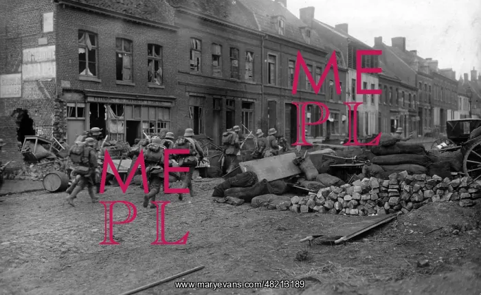 : German troops attack a village, 1918 : German troops attack a village, 1918