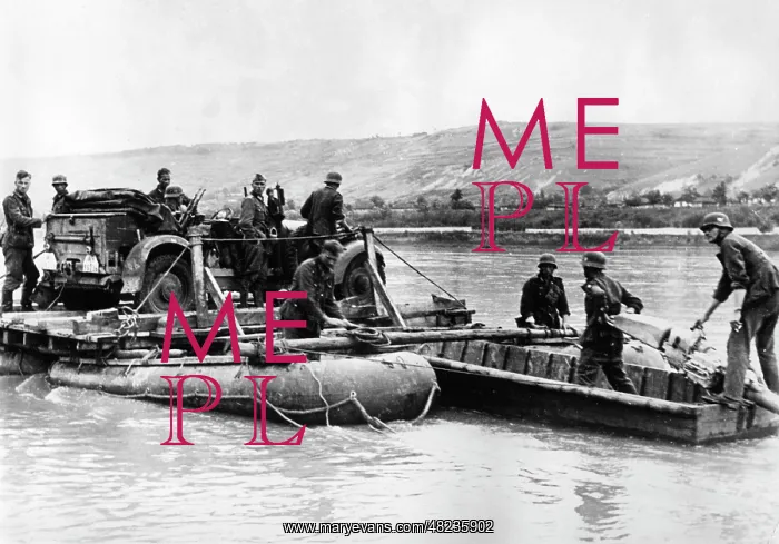 : German troops cross the Dniester, 1941 : German troops cross the Dniester, 1941