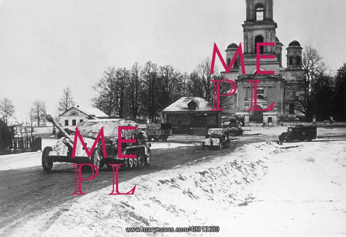 : German troops in Klin, 1941 : German troops in Klin, 1941