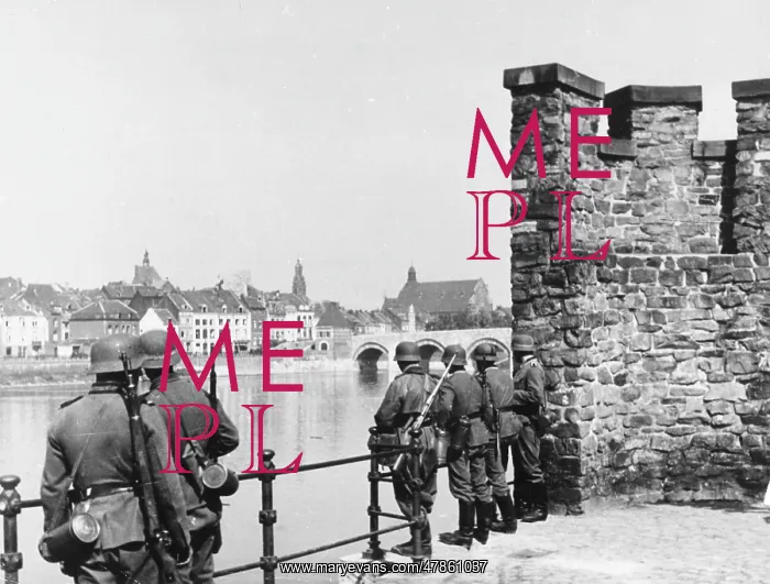 : German troops in Maastricht WWII : German troops in Maastricht WWII