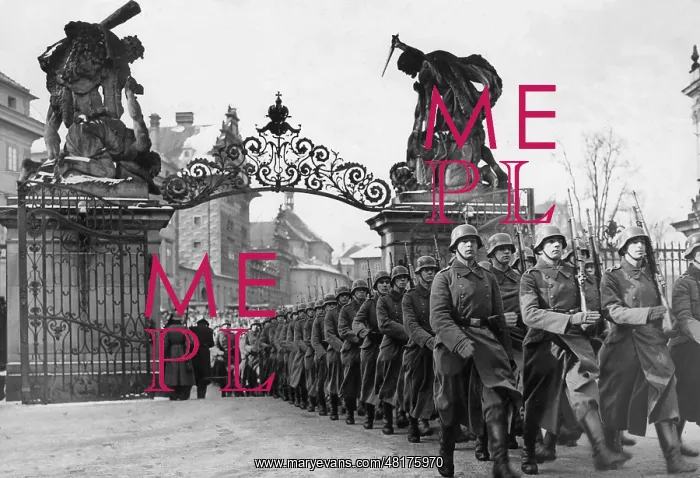 : German troops in Prague, 1939 : German troops in Prague, 1939