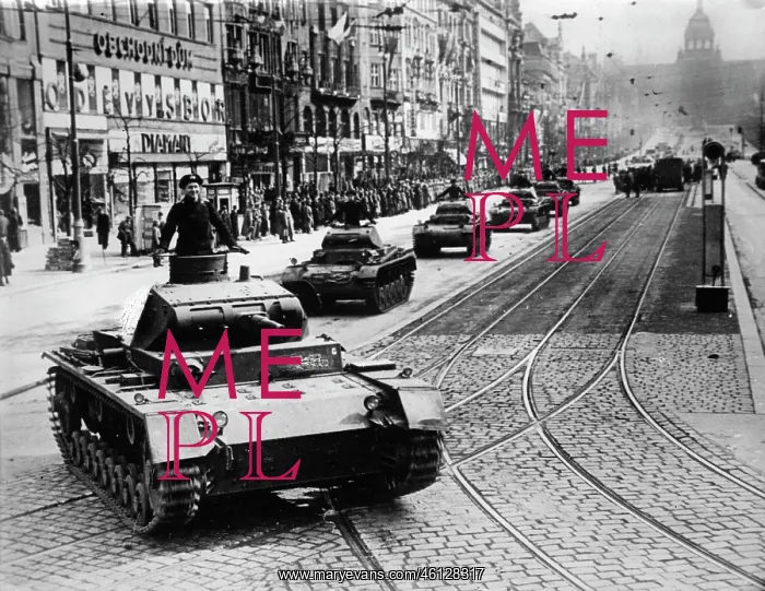 : German troops in Prague : German troops in Prague